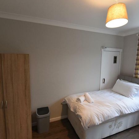 Sighthill 3 Bedrooms With Private Garden Эдинбург Экстерьер фото
