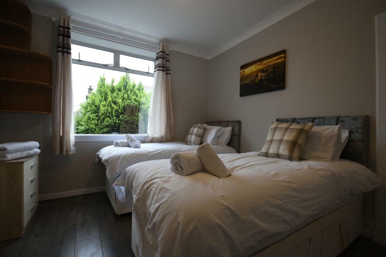 Sighthill 3 Bedrooms With Private Garden Эдинбург Экстерьер фото